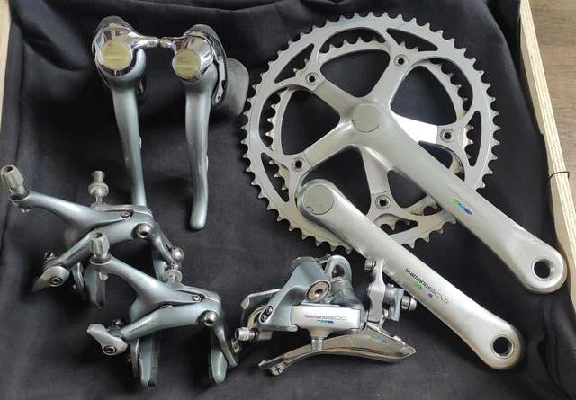 Ultegra 2x8 Shimano 600 Tricolor Groupe Shimano 600 Tricolor - ST, FC, RD, FD, BR - Ultégra 2x8 Vitesses - Occasion Groupe Transmission Shimano 600 Tricolor 2x8 Occasion