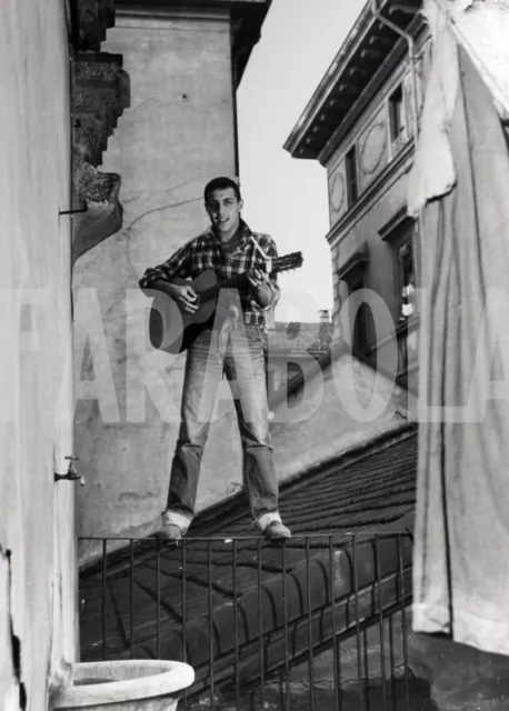 Photo de presse vintage Musique Adriano Celentano Années 60 tirage 24x18 CM