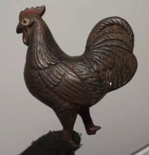 vintage antique cast iron arcade rooster chicken still bank penny.Broken legs