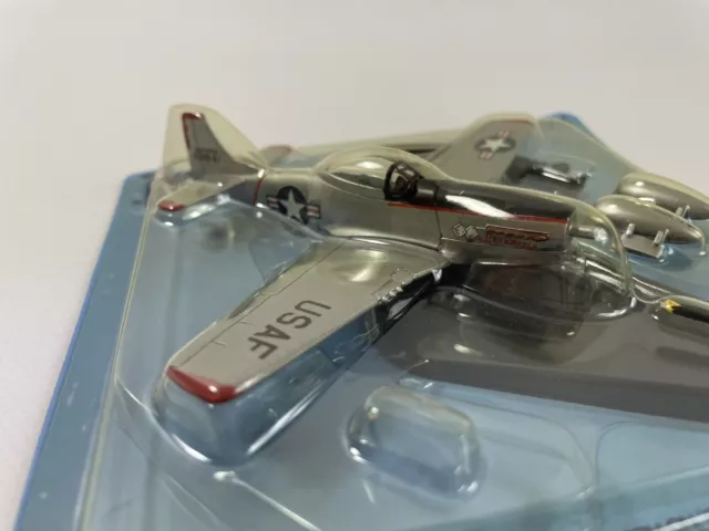 Italeri Fabbri F-51 MUSTANG Red Eraser Buckeye Blitz 1/100 Diecast Modell 3