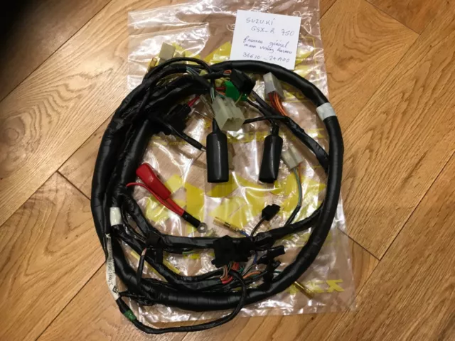 Suzuki GSX-R 750, faisceau électrique neuf / NOS genuine wiring harness