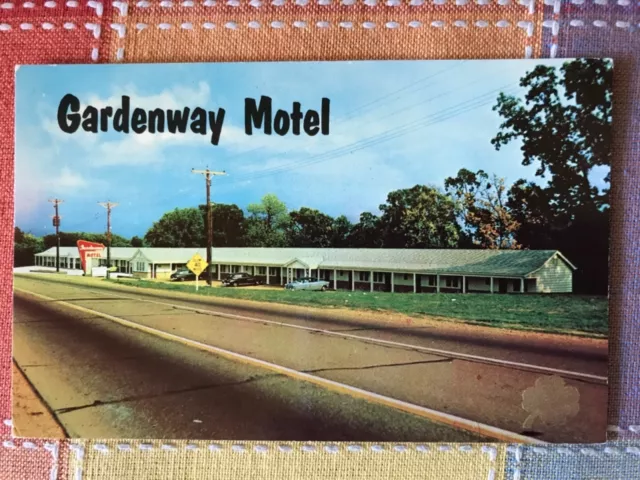 Gardenway Motel, Villa Ridge, Missouri