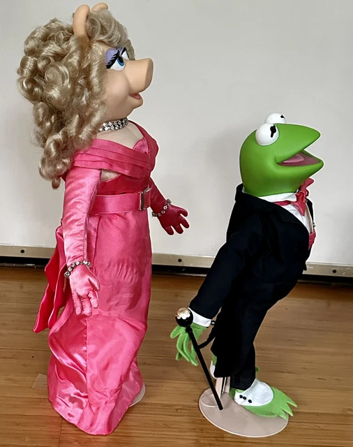 VINTAGE MISS PIGGY Material Girl & Kermit in Tux Dolls & Stands Jim