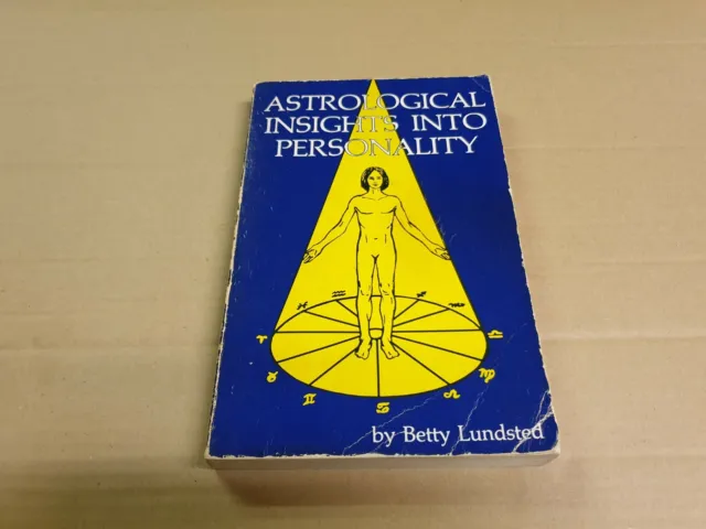 Astrological Insights into Personality Betty Lundsted Paperback 1980 ref BB61