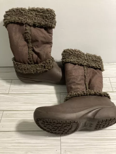 Crocs Boots Mid Calf Brown Lined Faux Suede Fur Winter Snow Womens Size 7W