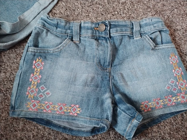 Pacchetto abiti da ragazza top Matalan e pantaloncini denim TU/Noce moscata 10-11 anni 5