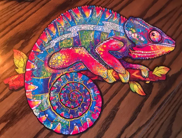 Unidragon wooden puzzle Iridescent Chameleon king size complete Whimsy Pieces