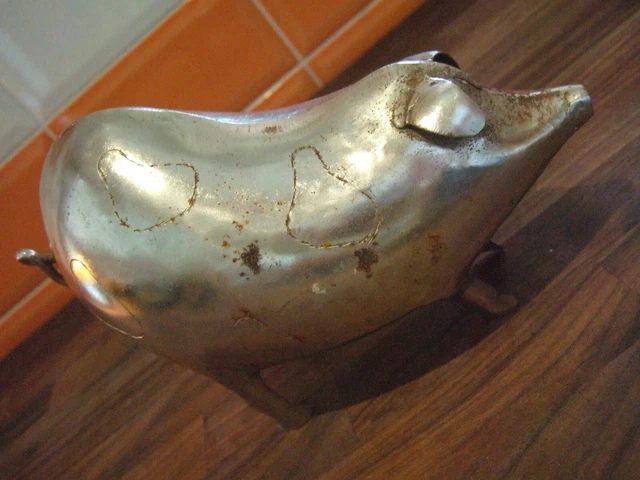 Collectable Hollow Stylish Metal Pig