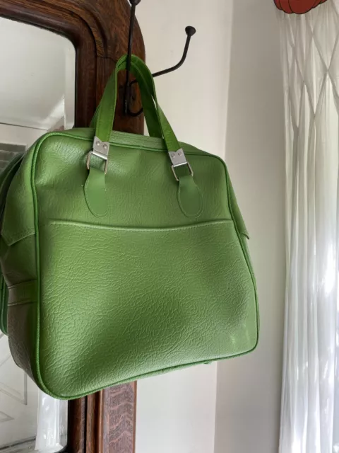 Vintage late 60s/early 70s Avocado Green Sears Travel Carry On Tote Bag !!!