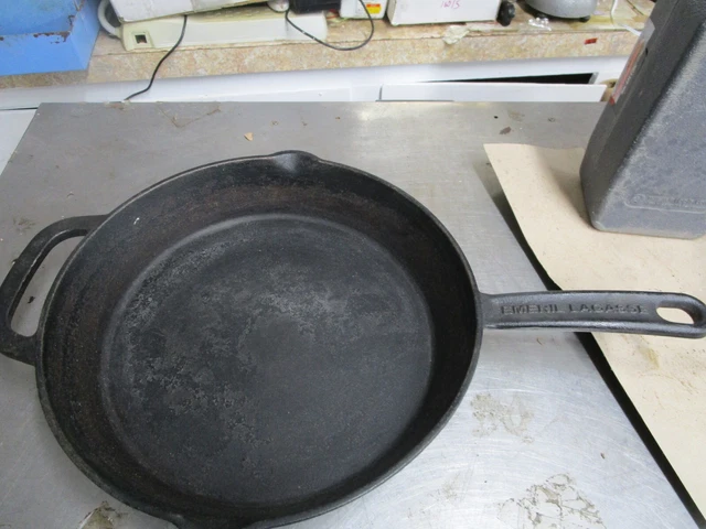 Emeril Lagasse 12” Cast Iron Skillet 2.5" Deep with 2 Pour Spouts & Heat Ring