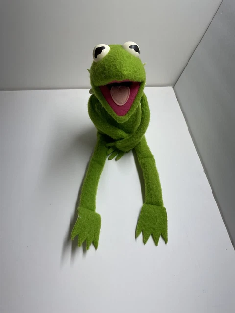 Vintage FISHER PRICE 1956 1976 A Jim Henson Muppet Doll- Kermit The Frog #850