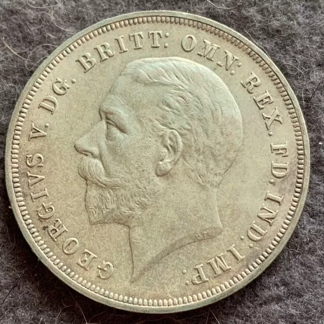 1935 Crown - George V British Silver Coin - Superb Condition