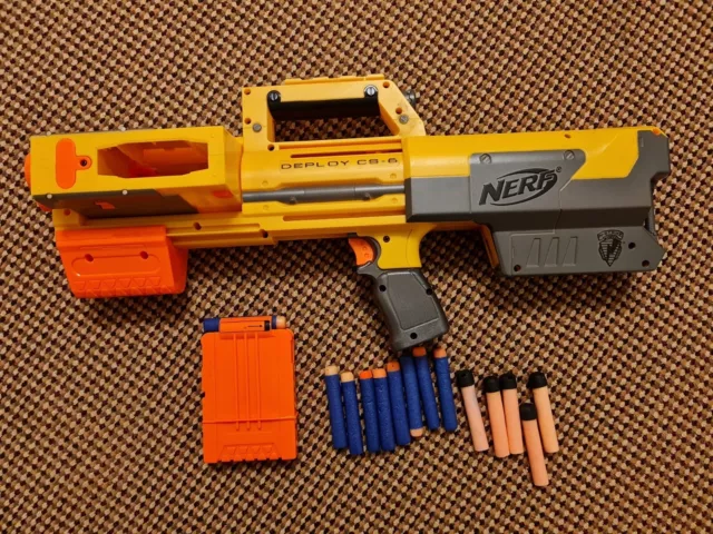 NERF N-Strike DEPLOY CS-6 Collapsible Toy Gun, Magazine & bullets. Fully working