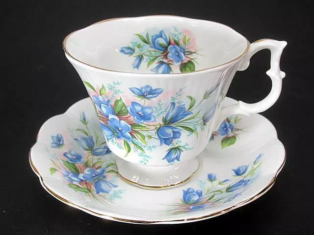 Royal Albert Tea Teacup Cup & Saucer c1970's Bluebell Floral Decor