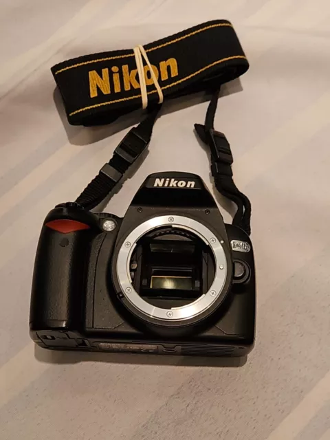 Nikon D40X 10.2 MP Digital SLR Camera - Black (Body Only) USED SOLD AS IS.