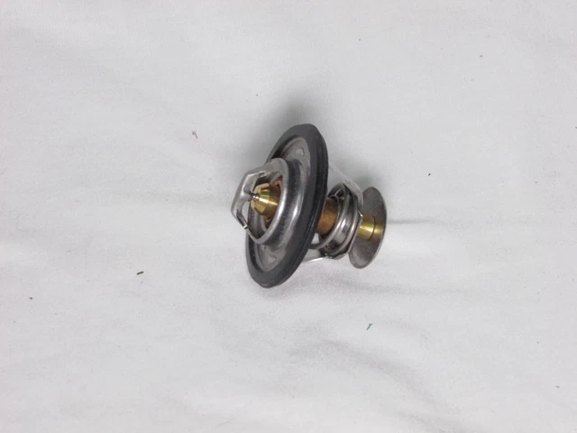 Volvo Penta OEM Thermostat Kit, 3831426