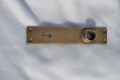 Antique Yale & Towne (Y&T) Solid Brass 6" x 1 1/4" Door Knob Keyhole Backplate 2