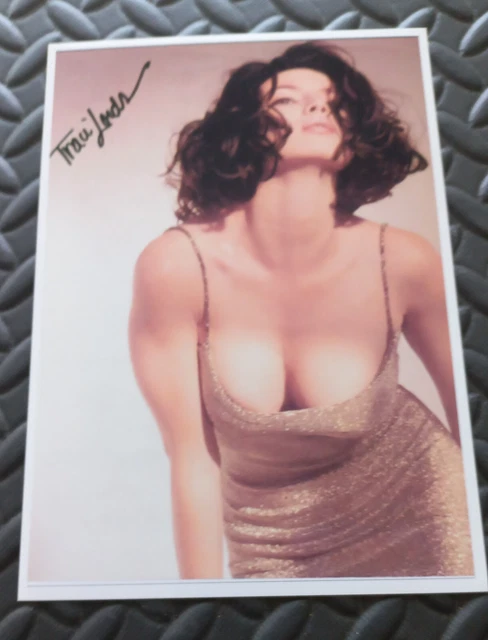 Traci Lords (5) - PORN STAR AUTOGRAPHED PICTURE SIGNED 5x7 PHOTO REPRINT
