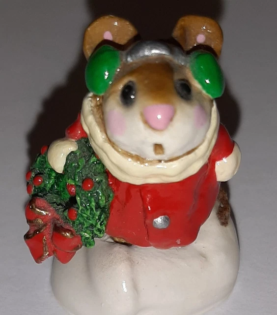 Wee Folk Wreath Maker M- 087, 1982 signed