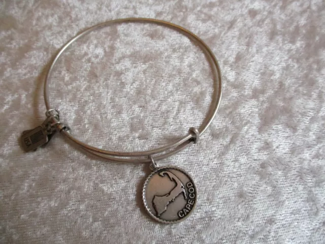 Wind and Fire Wire Bangle Stackable Charm Bracelet - Cape Cod