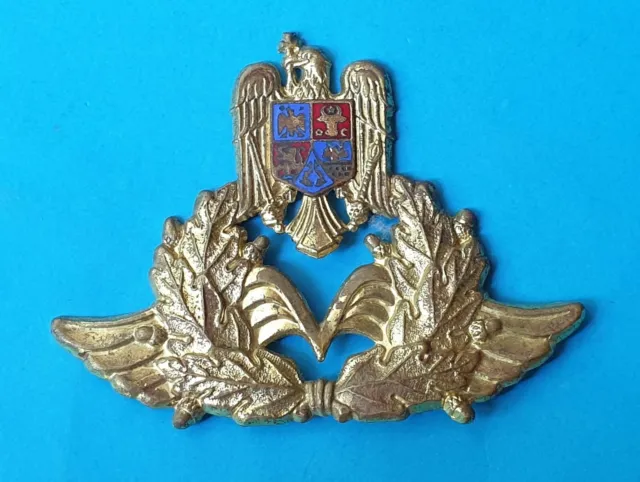 Romanian Air Force Pilot  Romanian army, aviator, cap badge, old type Romania