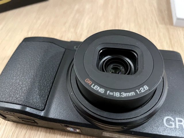 Ricoh GR II Compact Digital Camera 16.2MP APS-C 5