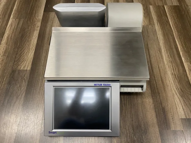 Mettler Toledo UCCW Smart Touch Counter Deli Scale with Printer and RF Card.
