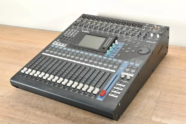 Yamaha 01V96VCM 24-bit/96kHz Digital Mixing Console CG0050N