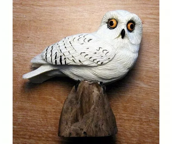 Poly  resin decorative bird  Table Piece - Snowy Owl - FWC135