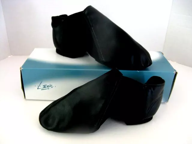 Leo's 7018 Black Size 8.5M (Fits W 7.5) Leather Gioflex Slip On Jazz Boot NIB