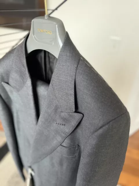 Tom Ford Men’s Shelton 2-Button Suit Grey Slim -  40R - 50 IT -New With Tags 2