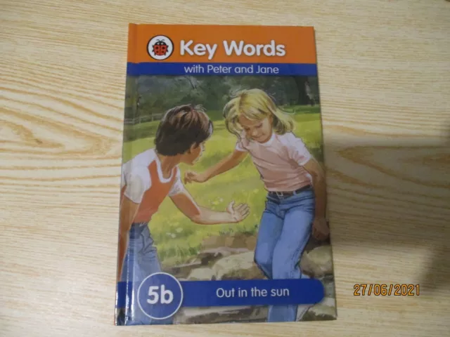 LADYBIRD BOOK KEY WORDS WITH PETER AND JANE 5b Out in the Sun