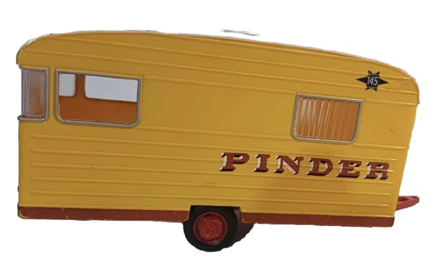Miniature 1:43 - Tracteur Berliet Du Cirque Pinder - Avec Chevaux Sur Cabine - Pièce De Collection