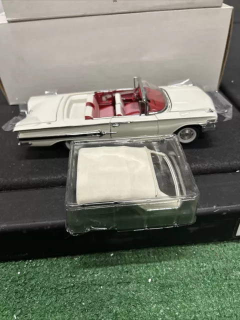 Danbury Mint 1/24 Diecast 1960 Chevy Impala Convertible READ (1)