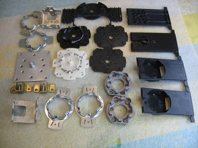 LOT 20 SUPPORTS MOTEURS POUR MOTEURS SOMFY dia 50 ET 60 mm