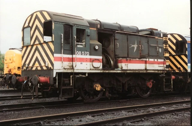 CLASS 08 NO 08570 in intercity swallow rip at eastfeld tmd £1.00 ...