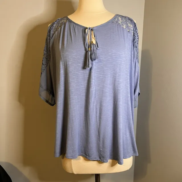 Jennifer Lopez Women's Size XL Periwinkle Cold Shoulder Lace Tie Neck Top Blouse