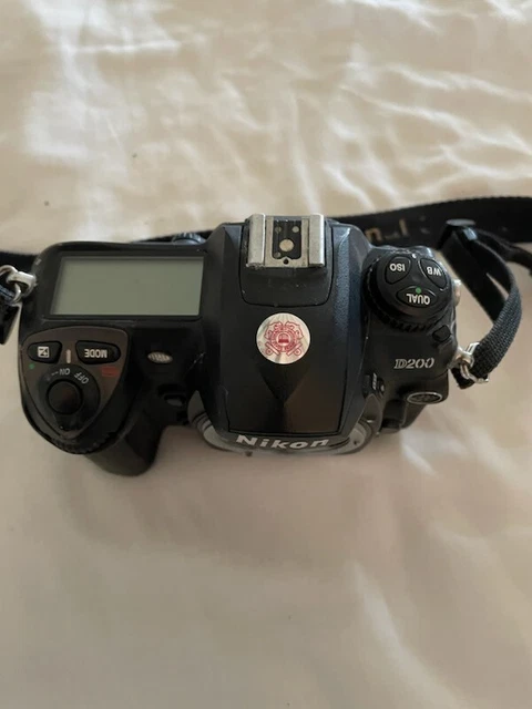 Nikon D200 10.2 MP Digital SLR Camera Body Only FREE SHIPPING 0 2