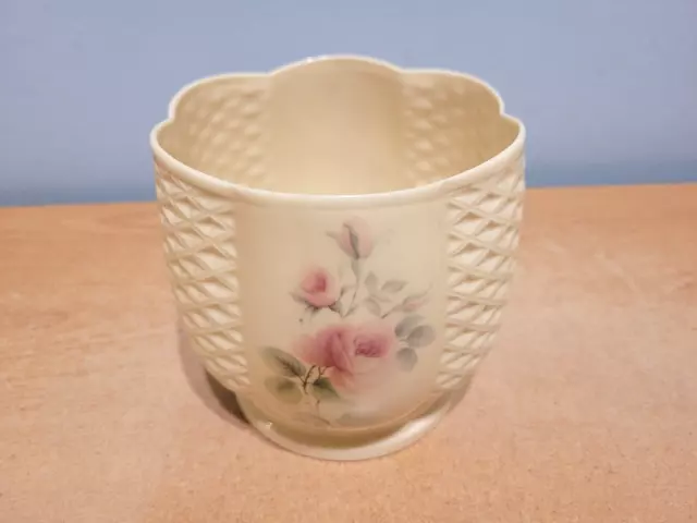 Beautiful Donegal Parian China 11.5cmx11cm Small Planter, Rose Pattern. Perfect.