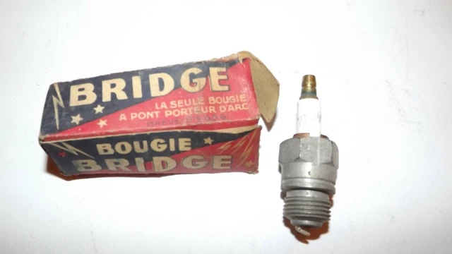 1 bougie allumage marque BRIDGE culot 18 mm, Autos Motos années 40/50. Neuve NOS