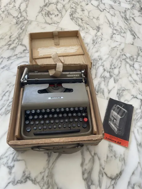 Macchina Da Scrivere - Olivetti Lettera 22