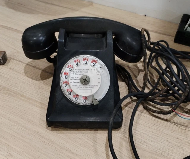 Téléphone CIT bakélite noir sans cadran