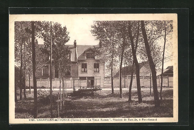 CPA Champigny-sur-Yonne, Le Vieux Bateau, Family Pension