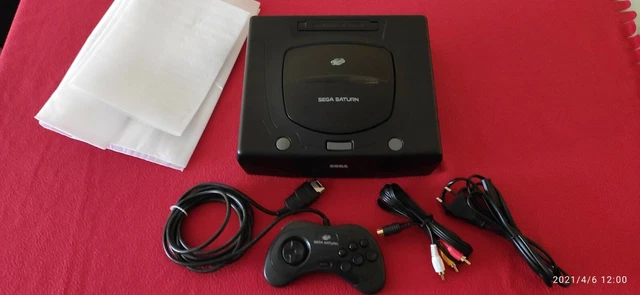 Vend console Sega Saturn avec câble, adaptateur HDMI et