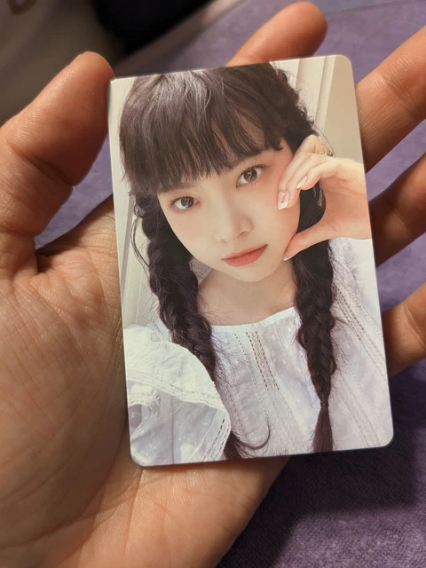 LE SSERAFIM SEASON'S Greetings 2023 double sided photocard Eunchae (US