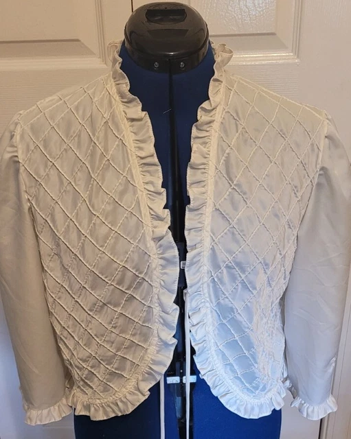 Vintage Givenchy Intimite Satin Bed Jacket Neiman Marcus Sz Large Cream Quilted Vintage Givenchy Intimite Satin Bed Jacket Neiman Marcus Sz Large Cream Quilted
