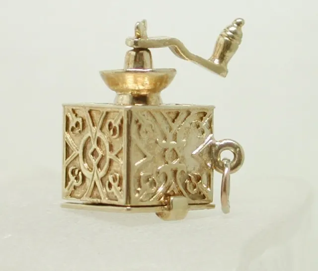 1960's Heavy Unusual 9 Carat Gold Large Coffee Grinder Charm 20627