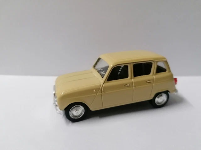Renault 4 L - Solido - au 1:43 eme avec capsule  souple d'orignie   (  neuf  )