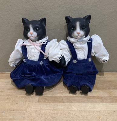 Victoria Ashlea Originals Goebel 1989 Cat Dolls Male And female set Porcelain￼