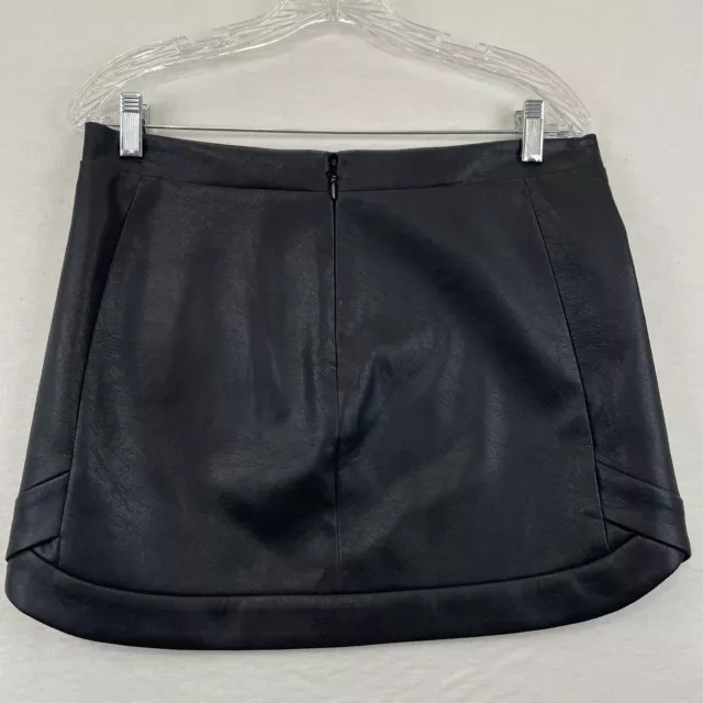 BCBG Maxazria Faux Leather Kanya Mini Skirt Black Lined NWT Size Medium 3